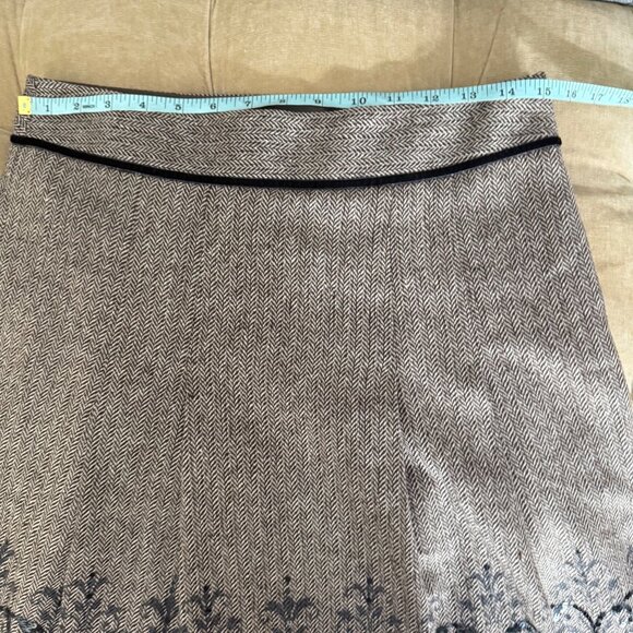 Ann Taylor Loft Petite 6P Wool Blend Herringbone Skirt With Embroidery & Sequin - Picture 8 of 9